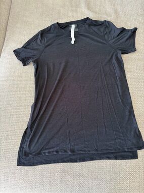 lululemon athletica Black Short Sleeve Crew Tee